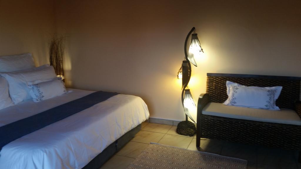 African Phoenix Guest Lodge Johannesburg Zewnętrze zdjęcie