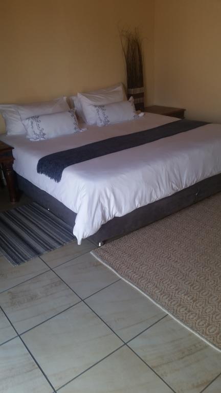 African Phoenix Guest Lodge Johannesburg Zewnętrze zdjęcie