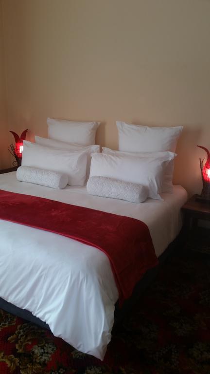 African Phoenix Guest Lodge Johannesburg Zewnętrze zdjęcie