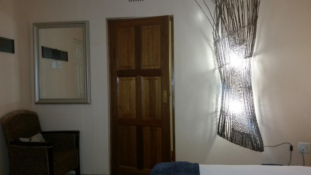 African Phoenix Guest Lodge Johannesburg Zewnętrze zdjęcie
